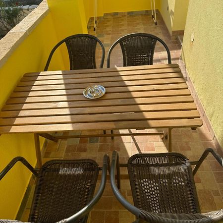 Miro Apartmani Ražanac Exterior foto