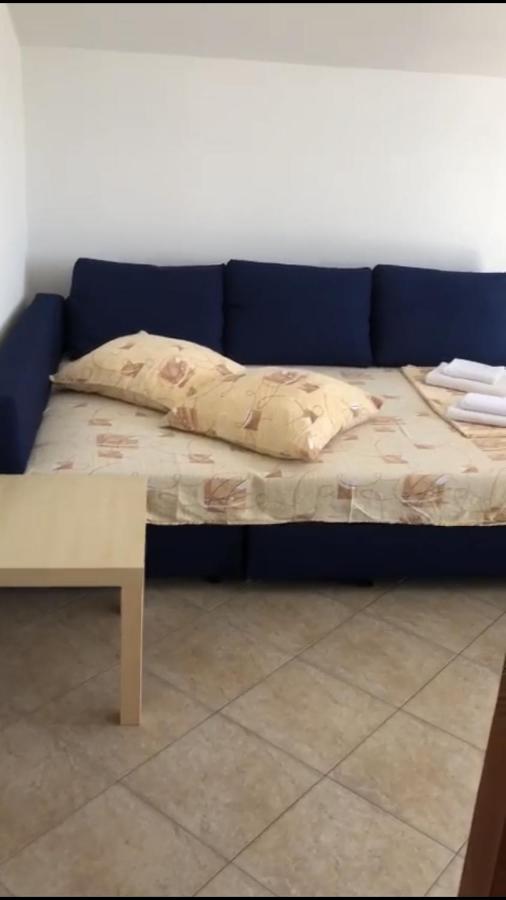 Miro Apartmani Ražanac Exterior foto