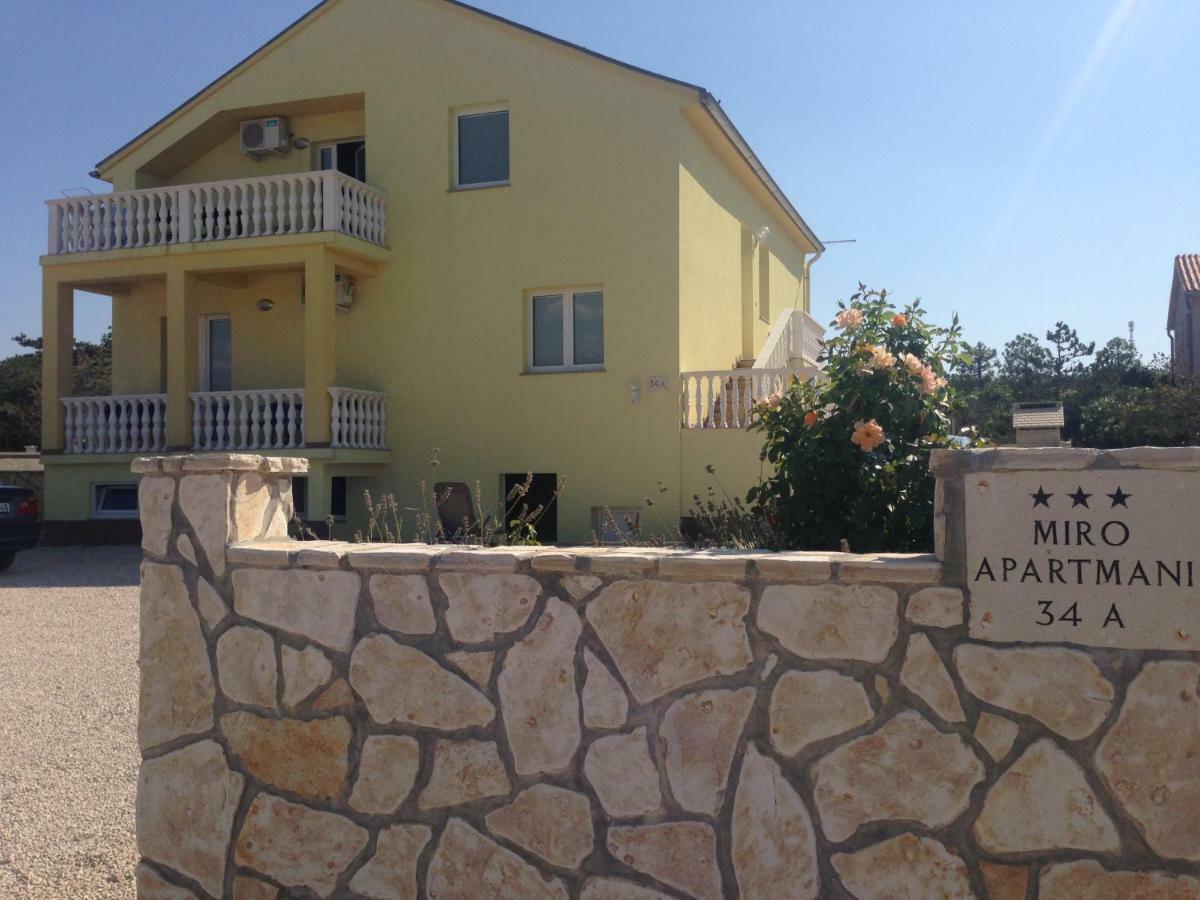 Miro Apartmani Ražanac Exterior foto