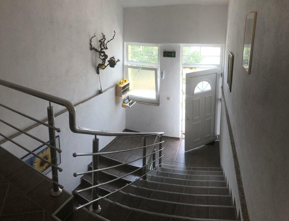 Miro Apartmani Ražanac Exterior foto